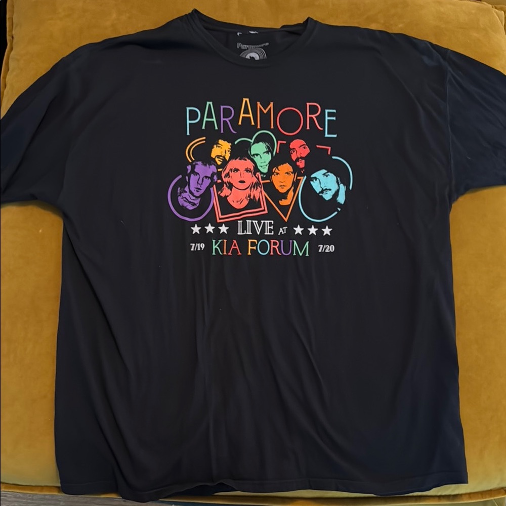 Paramore Live at Kia Forum Graphic Tee
